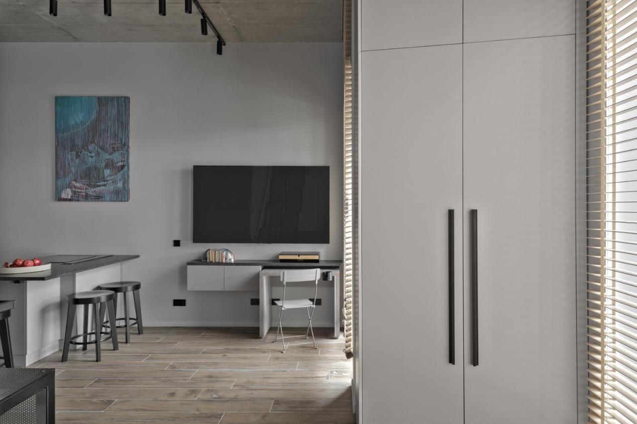 Ivis House Modern Apartment In Vilnius Old Town With Balcony Exterior photo