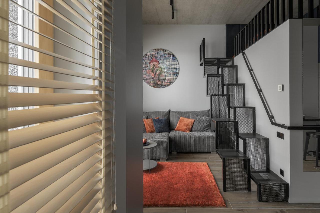 Ivis House Modern Apartment In Vilnius Old Town With Balcony Exterior photo